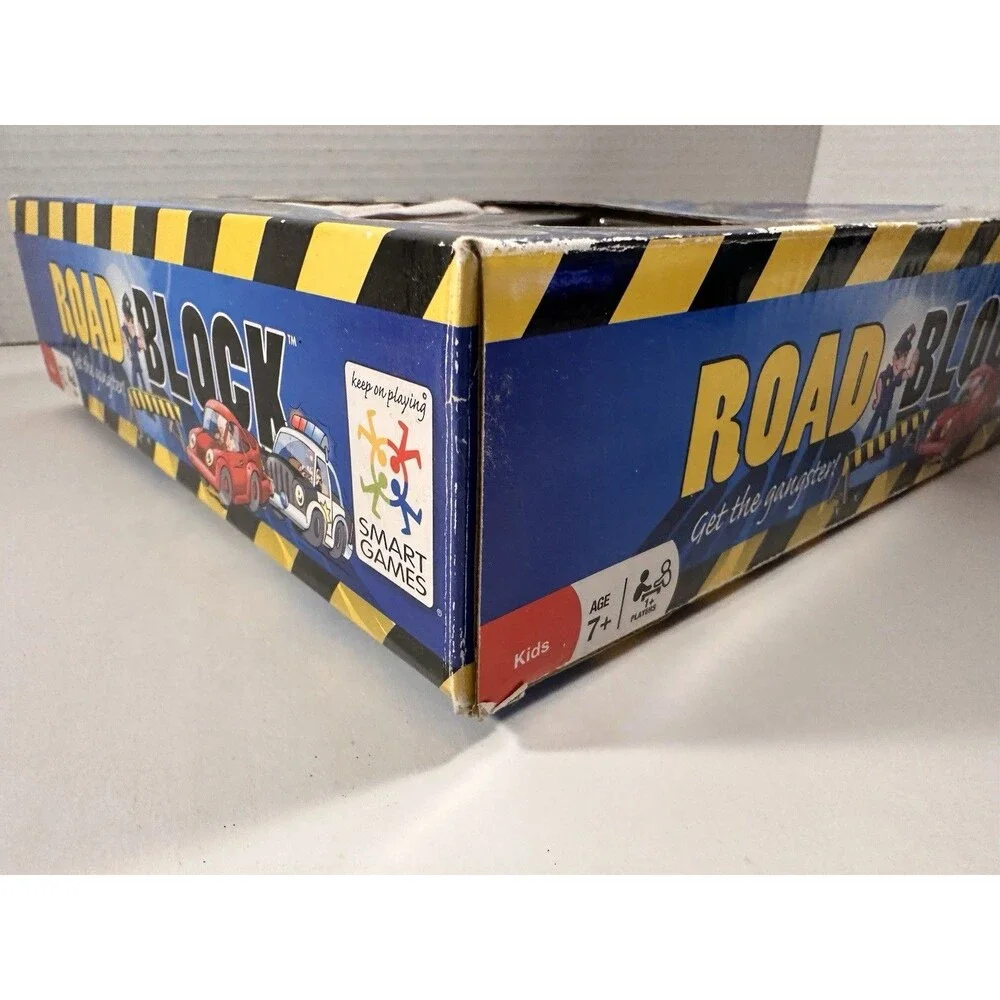 Smart Games Road Block Board Game Get The Gangster SG250US 2011 Rare